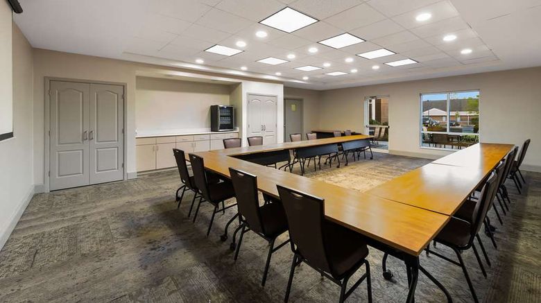 <b>Hilton Garden Inn Columbus/Grove City Meeting</b>. Images powered by <a href="https://iceportal.shijigroup.com/" title="IcePortal" target="_blank">IcePortal</a>.
