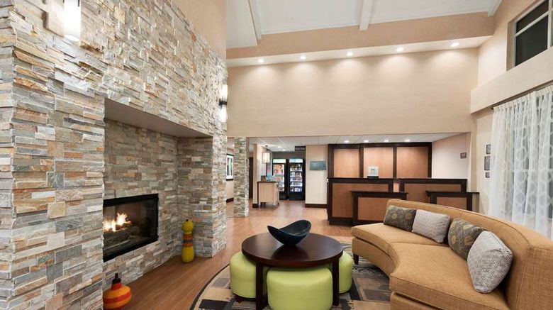<b>Homewood Suites by Hilton Hilliard Lobby</b>. Images powered by <a href="https://iceportal.shijigroup.com/" title="IcePortal" target="_blank">IcePortal</a>.