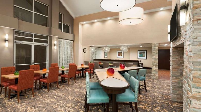 <b>Homewood Suites by Hilton Hilliard Lobby</b>. Images powered by <a href="https://iceportal.shijigroup.com/" title="IcePortal" target="_blank">IcePortal</a>.