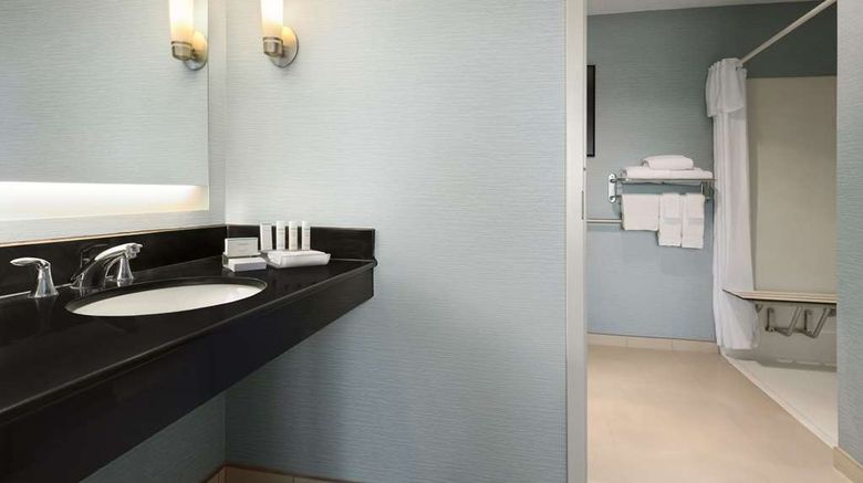 <b>Homewood Suites by Hilton Hilliard Room</b>. Images powered by <a href="https://iceportal.shijigroup.com/" title="IcePortal" target="_blank">IcePortal</a>.