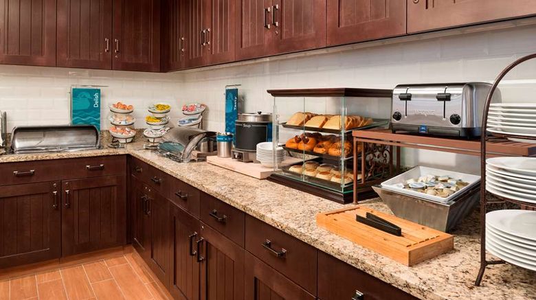 <b>Homewood Suites by Hilton Hilliard Restaurant</b>. Images powered by <a href="https://iceportal.shijigroup.com/" title="IcePortal" target="_blank">IcePortal</a>.