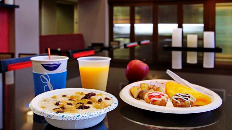 <b>Hampton Inn & Suites Columbus Hilliard Restaurant</b>. Images powered by <a href="https://iceportal.shijigroup.com/" title="IcePortal" target="_blank">IcePortal</a>.