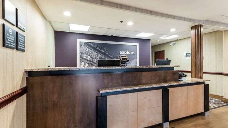 Hampton Inn Columbus I-70E/Hamilton Rd Lobby