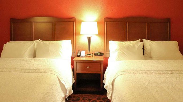 <b>Hampton Inn Columbus-South Room</b>. Images powered by <a href="https://iceportal.shijigroup.com/" title="IcePortal" target="_blank">IcePortal</a>.