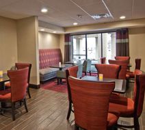 Hampton Inn Columbus-South Lobby