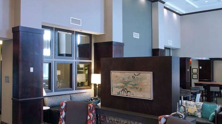 Hampton Inn & Suites Columbus/University Lobby