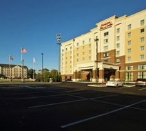 Hampton Inn & Suites Columbus/University Exterior