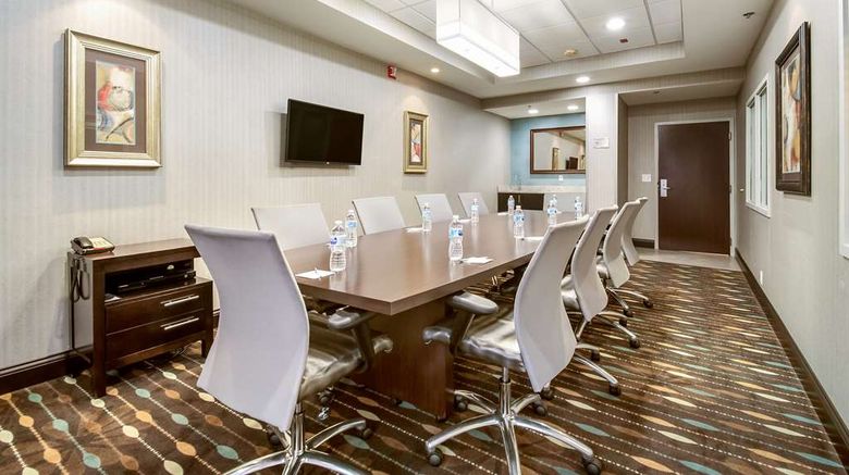 <b>Hampton Inn Columbus-West Meeting</b>. Images powered by <a href="https://iceportal.shijigroup.com/" title="IcePortal" target="_blank">IcePortal</a>.
