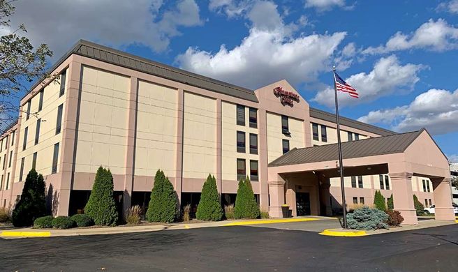 Hampton Inn Urbana by Hilton Exterior