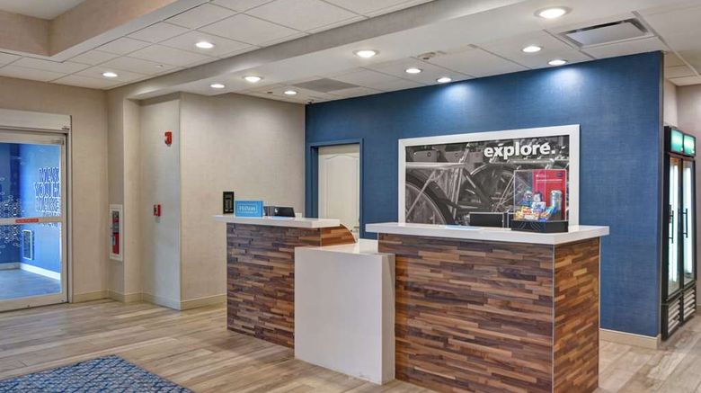 <b>Hampton Inn Moab Lobby</b>. Images powered by <a href="https://iceportal.shijigroup.com/" title="IcePortal" target="_blank">IcePortal</a>.