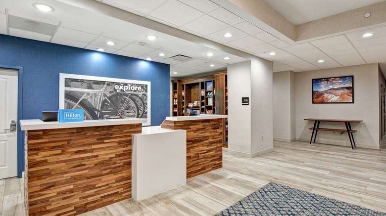 <b>Hampton Inn Moab Lobby</b>. Images powered by <a href="https://iceportal.shijigroup.com/" title="IcePortal" target="_blank">IcePortal</a>.