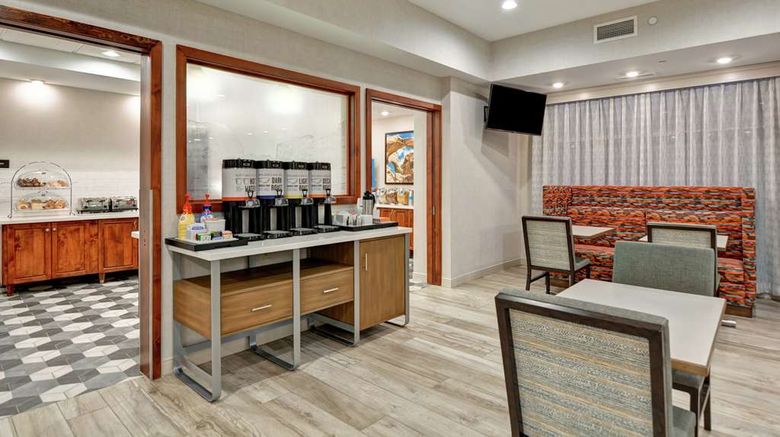 <b>Hampton Inn Moab Restaurant</b>. Images powered by <a href="https://iceportal.shijigroup.com/" title="IcePortal" target="_blank">IcePortal</a>.