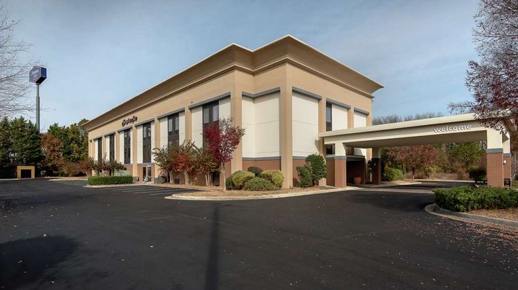 Hampton Inn Commerce Exterior