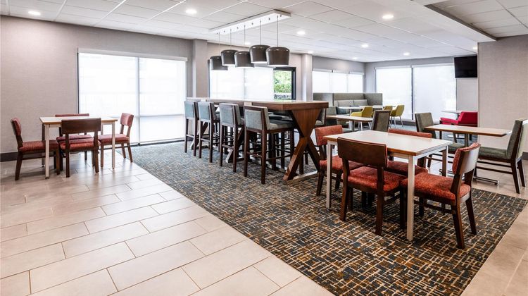 Hampton Inn Commerce Restaurant