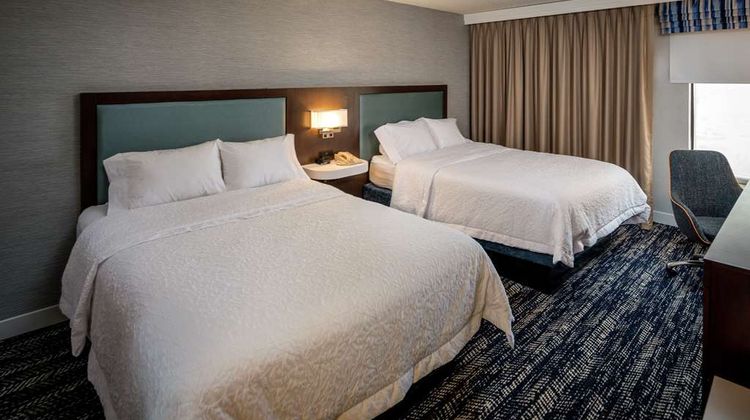 Hampton Inn Long Island/Commack Room