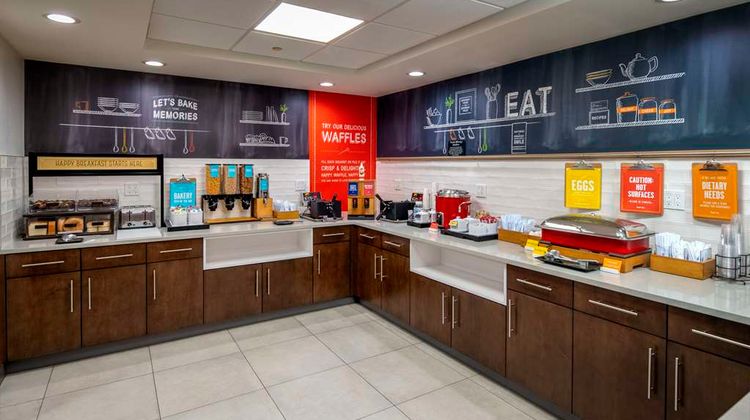 Hampton Inn Long Island/Commack Restaurant