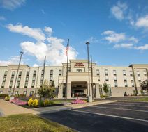 Hampton Inn & Suites Tilton Exterior