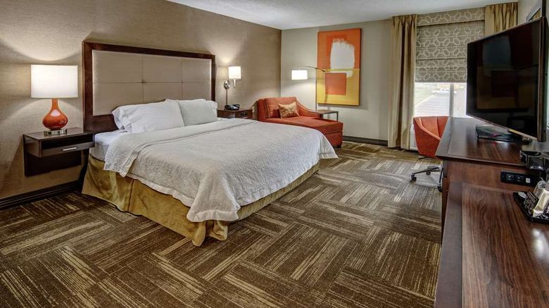 <b>Hampton Inn Corinth Room</b>. Images powered by <a href="https://iceportal.shijigroup.com/" title="IcePortal" target="_blank">IcePortal</a>.