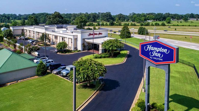 <b>Hampton Inn Corinth Exterior</b>. Images powered by <a href="https://iceportal.shijigroup.com/" title="IcePortal" target="_blank">IcePortal</a>.