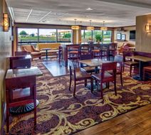 Hampton Inn Corinth Lobby