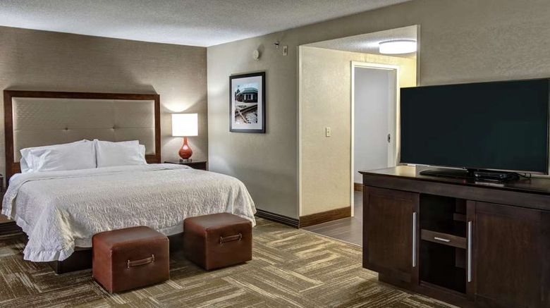 <b>Hampton Inn Corinth Room</b>. Images powered by <a href="https://iceportal.shijigroup.com/" title="IcePortal" target="_blank">IcePortal</a>.