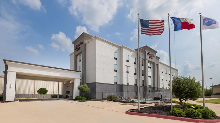 Hampton Inn Cotulla Exterior