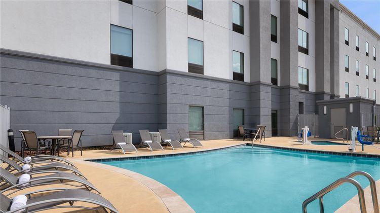 Hampton Inn Cotulla Pool
