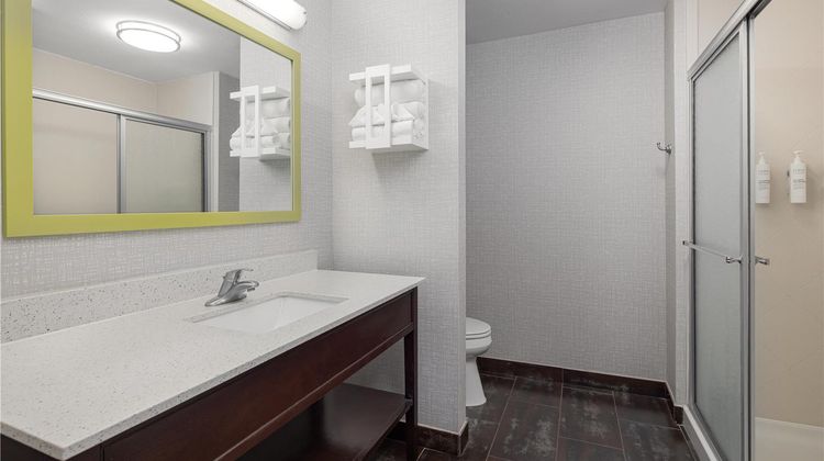 Hampton Inn Cotulla Room