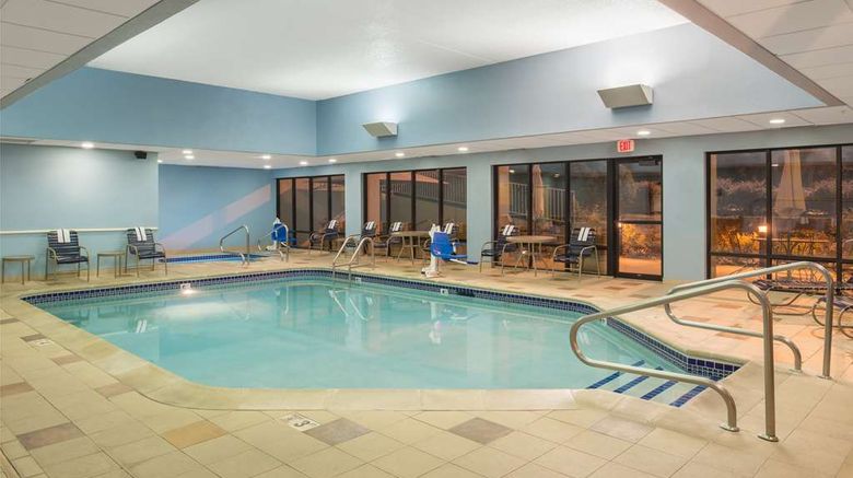 <b>Hampton Inn Columbia Pool</b>. Images powered by <a href="https://iceportal.shijigroup.com/" title="IcePortal" target="_blank">IcePortal</a>.