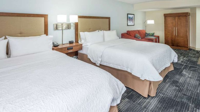 <b>Hampton Inn Columbia Room</b>. Images powered by <a href="https://iceportal.shijigroup.com/" title="IcePortal" target="_blank">IcePortal</a>.