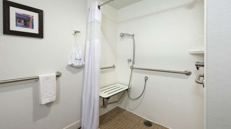 <b>Hampton Inn Columbia Room</b>. Images powered by <a href="https://iceportal.shijigroup.com/" title="IcePortal" target="_blank">IcePortal</a>.