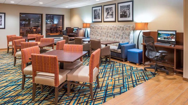 <b>Hampton Inn Columbia Other</b>. Images powered by <a href="https://iceportal.shijigroup.com/" title="IcePortal" target="_blank">IcePortal</a>.