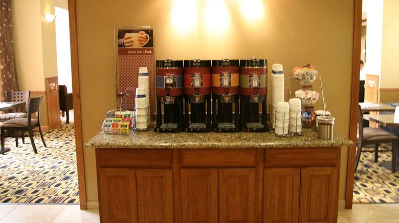 <b>Hampton Inn & Suites Columbia Restaurant</b>. Images powered by <a href="https://iceportal.shijigroup.com/" title="IcePortal" target="_blank">IcePortal</a>.