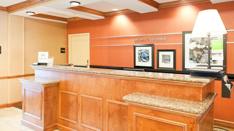 <b>Hampton Inn & Suites Columbia Lobby</b>. Images powered by <a href="https://iceportal.shijigroup.com/" title="IcePortal" target="_blank">IcePortal</a>.
