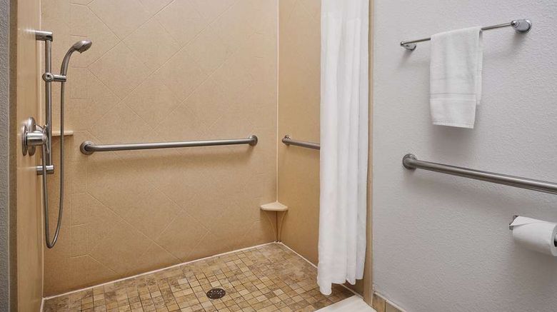 <b>Hampton Inn Covington Room</b>. Images powered by <a href="https://iceportal.shijigroup.com/" title="IcePortal" target="_blank">IcePortal</a>.