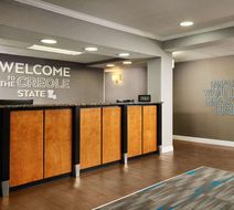 Hampton Inn Covington Lobby