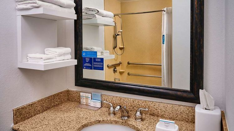 Hampton Inn Covington Room