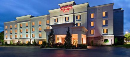 Hampton Inn Clifton Park Exterior