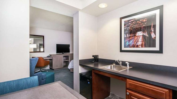 Hampton Inn Clifton Park Room