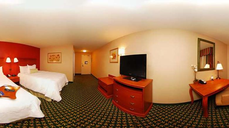 <b>Hampton Inn & Suites Casper Room</b>. Images powered by <a href="https://iceportal.shijigroup.com/" title="IcePortal" target="_blank">IcePortal</a>.