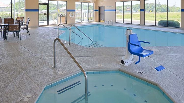 Hampton Inn Carbondale Pool