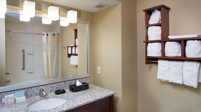 <b>Hampton Inn Cornelia Room</b>. Images powered by <a href="https://iceportal.shijigroup.com/" title="IcePortal" target="_blank">IcePortal</a>.