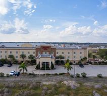 Hampton Inn Alice Exterior