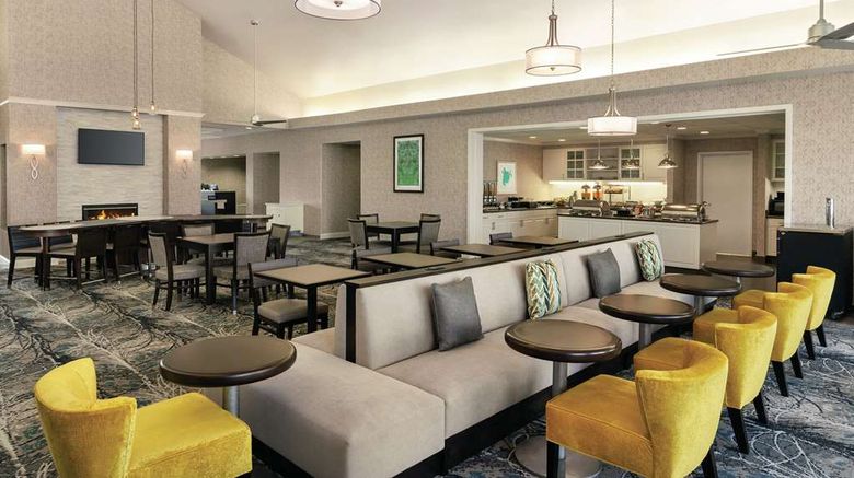 <b>Homewood Suites Corpus Christi Lobby</b>. Images powered by <a href="https://iceportal.shijigroup.com/" title="IcePortal" target="_blank">IcePortal</a>.