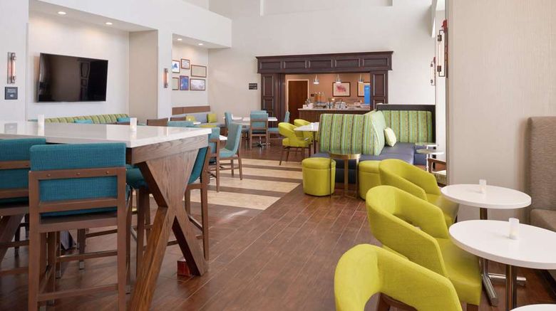 <b>Hampton Inn & Suites Port Aransas Lobby</b>. Images powered by <a href="https://iceportal.shijigroup.com/" title="IcePortal" target="_blank">IcePortal</a>.