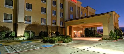 Hampton Inn & Suites Corsicana Exterior