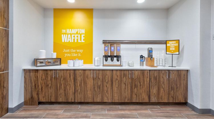 Hampton Inn & Suites Corsicana Restaurant