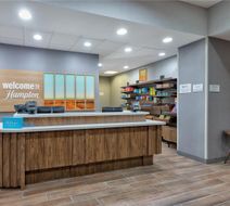 Hampton Inn & Suites Corsicana Lobby