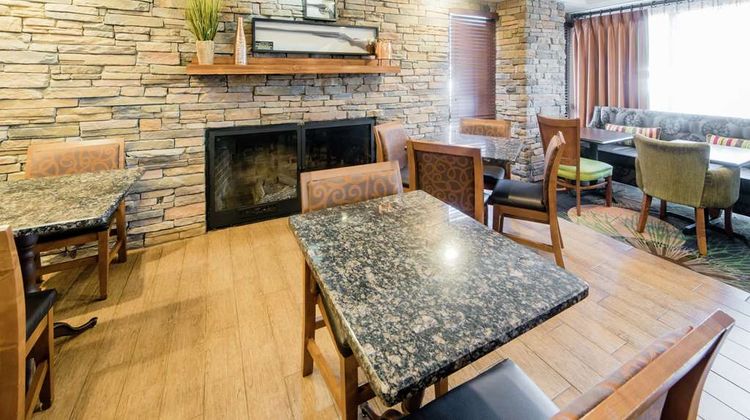 Hampton Inn Caryville Lobby