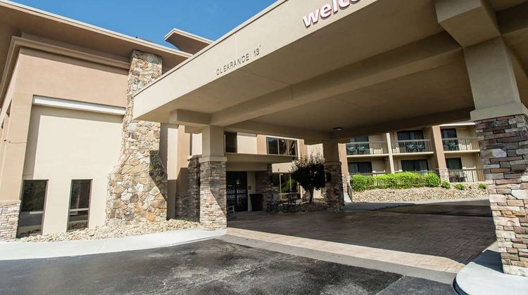 Hampton Inn Caryville Exterior